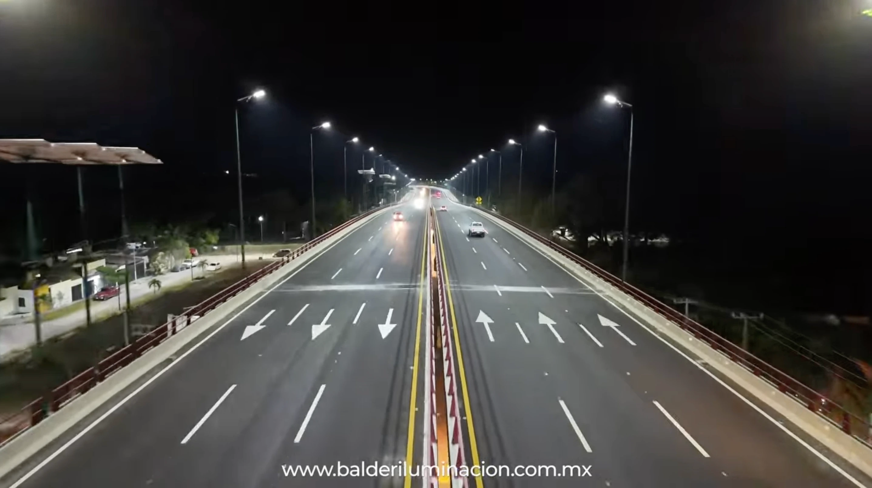 Video de proyecto real de lámparas antivandálicas con Bálder