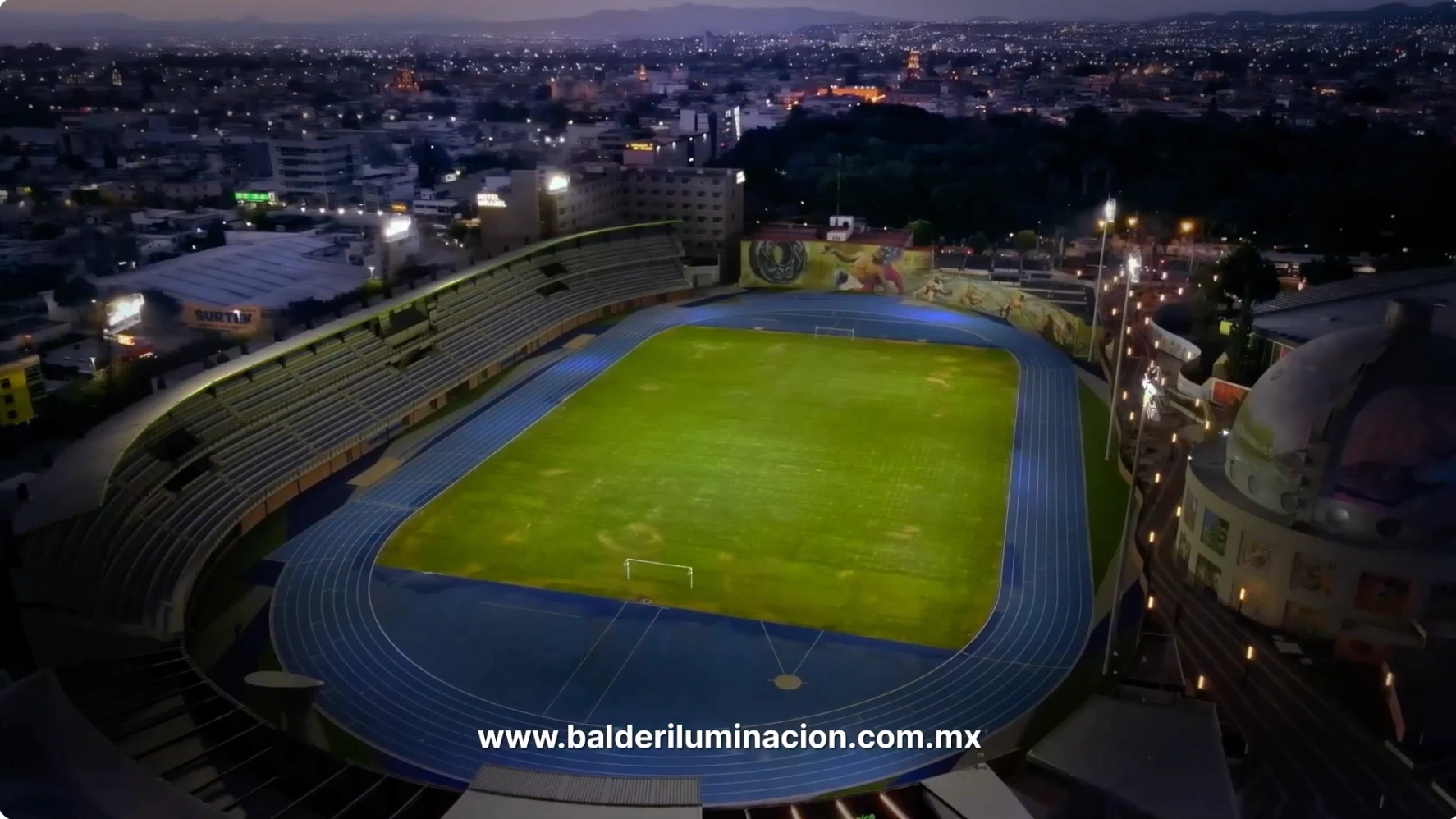 Video de proyecto real de iluminación para gasolineras con Bálder