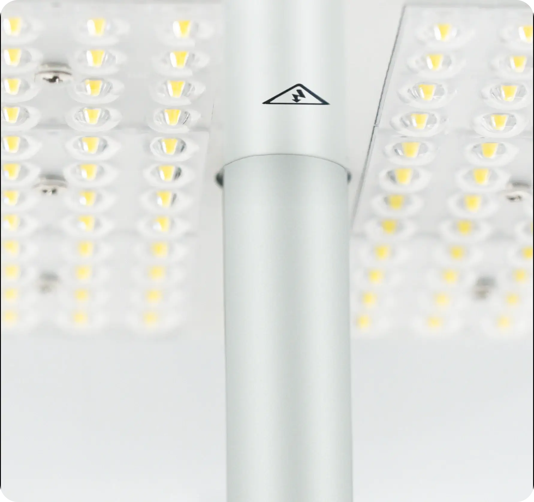 Ventajas de la luminaria punta de poste BI-NEOS